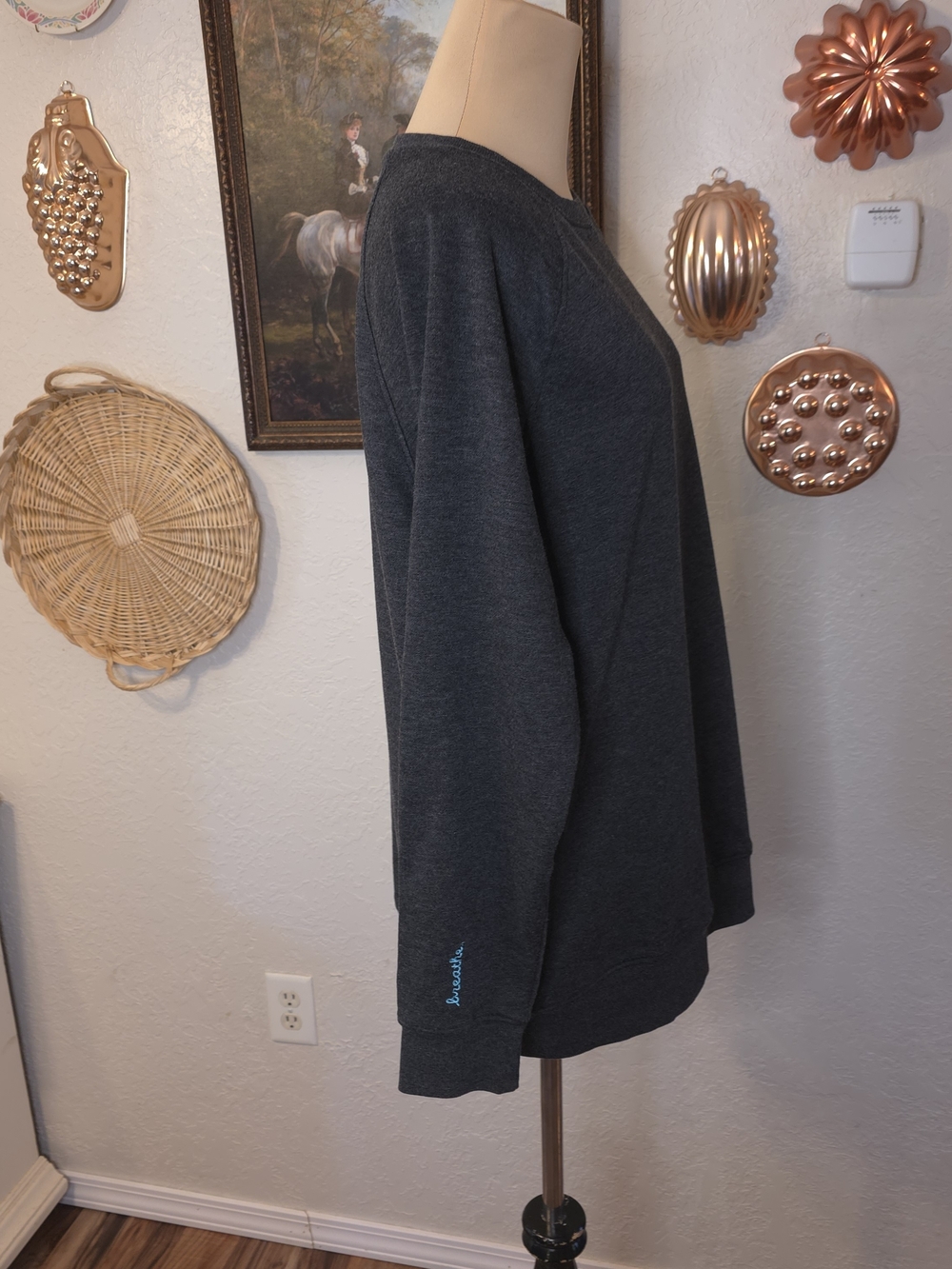 Apple Breathe Mindful Minute Meditation Charcoal Gray Crewneck Sweatshirt - Picture 7 of 12